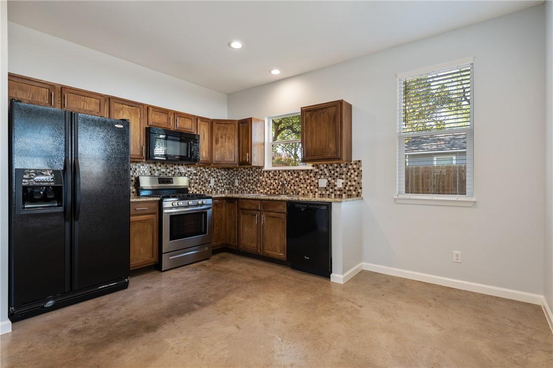 Residential Lease in Austin 5