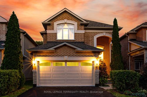 43 Black Walnut Dr, Markham, ON, L3S4B9 | Card Image