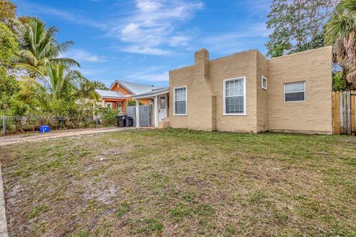 0-630 33rd St, West Palm Beach, FL, 33407-4820 | Card Image