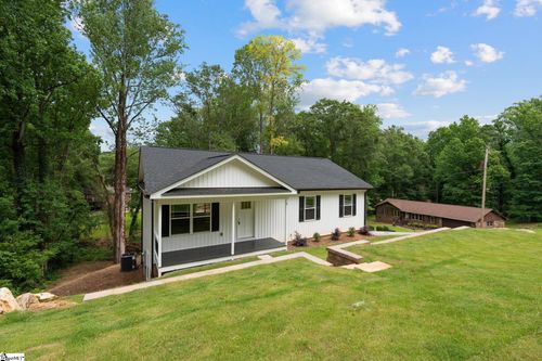 2 Hillbrook Rd, Taylors, SC, 29687-2916 | Card Image
