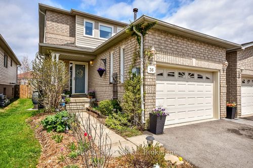 36 Athabaska Rd, Barrie, ON, L4N8E8 | Card Image