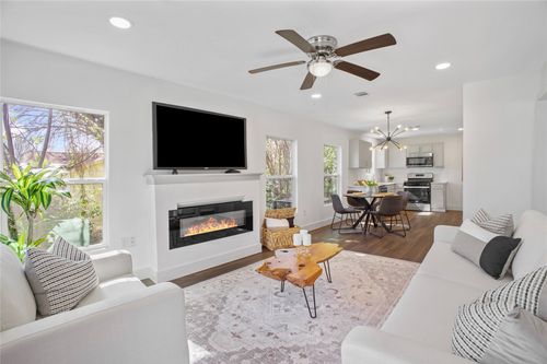 3027 Southland St, Dallas, TX, 75215-4347 | Card Image