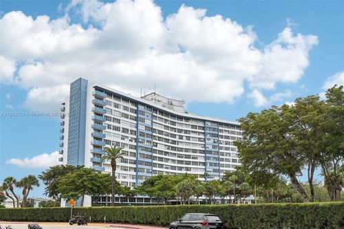 apt-2b-7441 Wayne Ave, Miami Beach, FL, 33141-2539 | Card Image