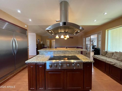 9221 N 48th Dr, Glendale, AZ, 85302-3648 | Card Image