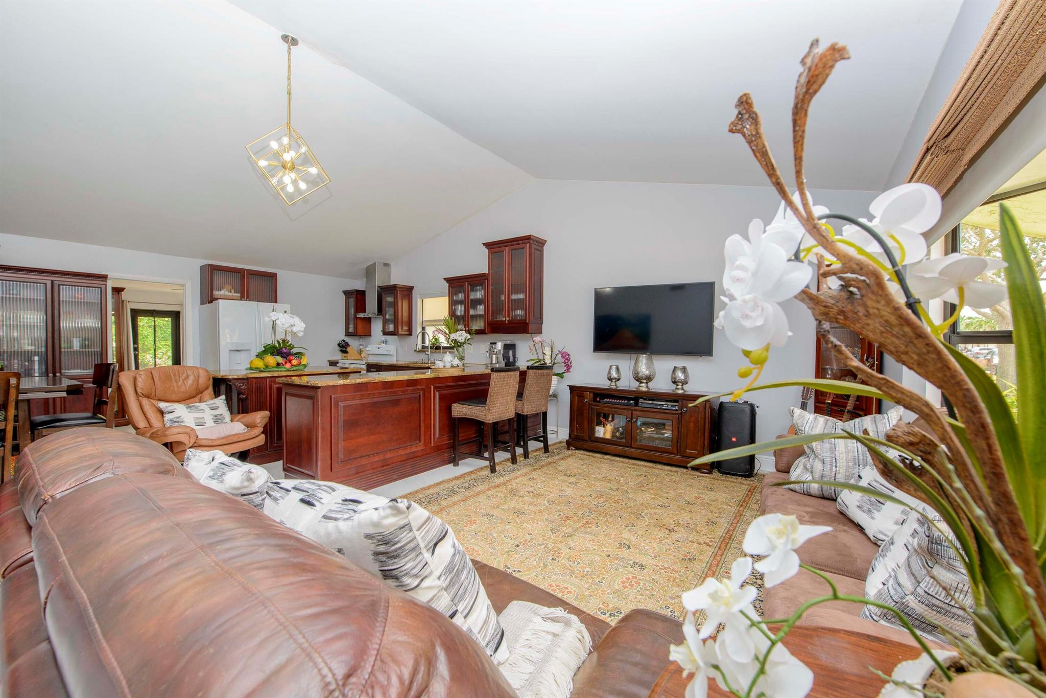 Olivewood Cir, Greenacres, FL 33463
