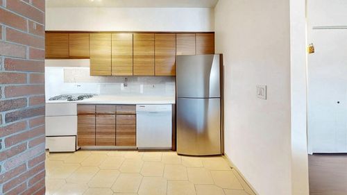 apt-3c-7252 Metropolitan Ave, Middle Village, NY, 11379-2193 | Card Image