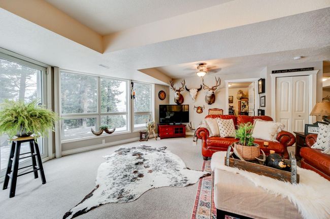 1709 East Hillcrest Drive, House other with 4 bedrooms, 3 bathrooms and null parking in Hillcrest AB | Image 28