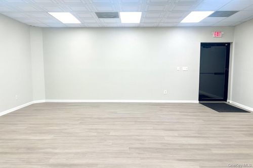1918 Union Blvd, Bay Shore, NY, 11706-7920 | Card Image