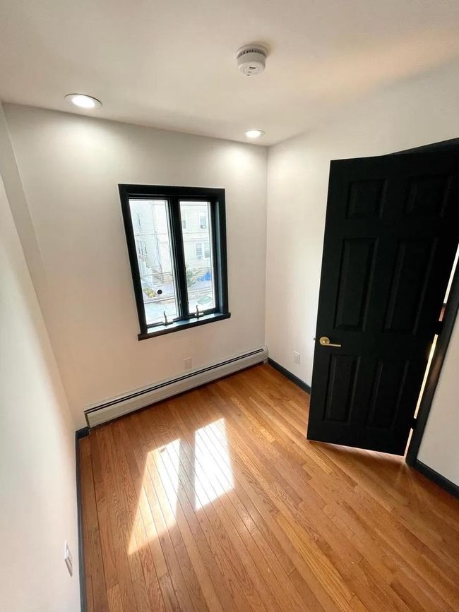 119 19 Th St, Home with 0 bedrooms, 2 bathrooms and null parking in Bayonne NJ | Image 23