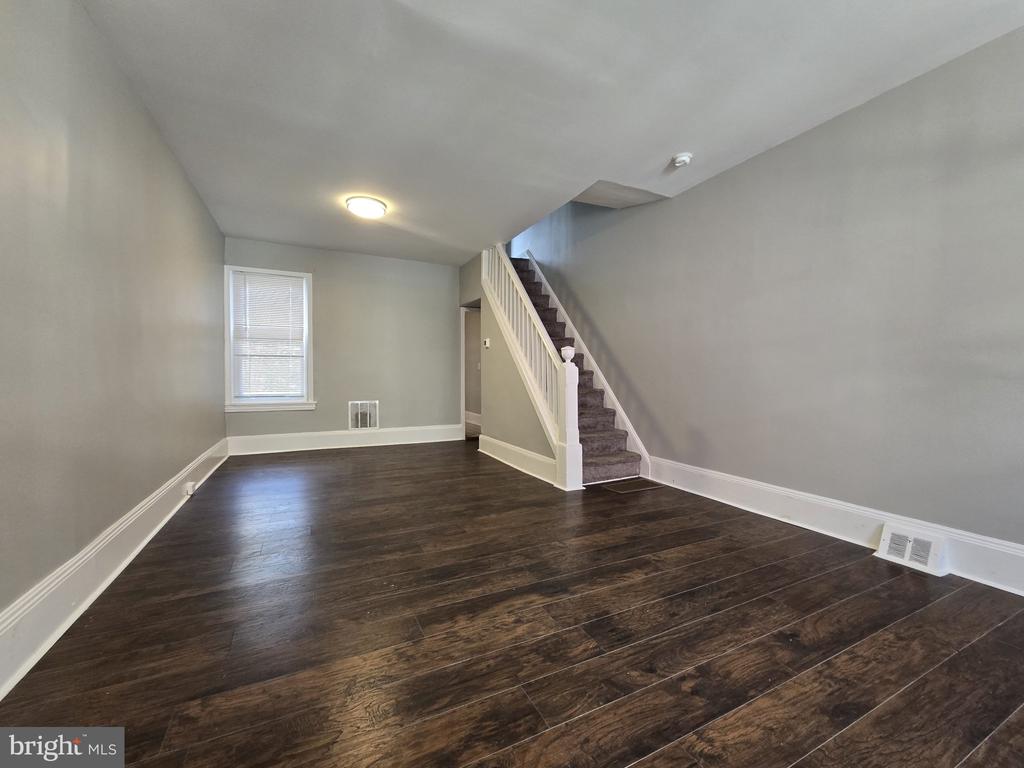 Residential in PHILADELPHIA 4