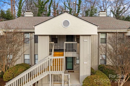 2604 Vineyard Blvd, Asheville, NC, 28805-2469 | Card Image