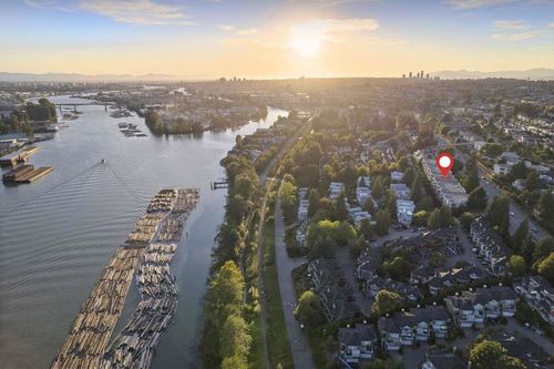 202-2250 Se Marine Dr, Vancouver, BC, V5P2S2 | Card Image