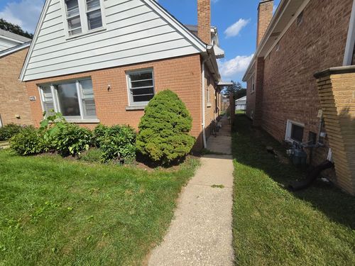 2339 Northgate Ave, North Riverside, IL, 60546-1341 | Card Image