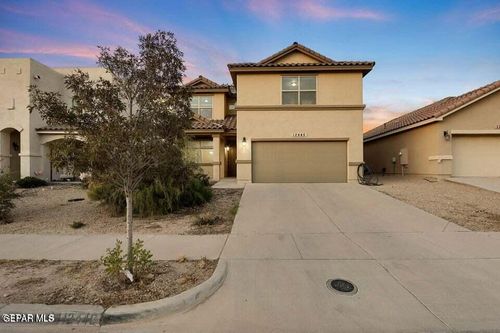 12445 Chamberlain Dr, Horizon City, TX, 79928-3707 | Card Image