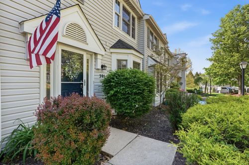 395 Jubilee Dr, Bridgeville, PA, 15017-1174 | Card Image