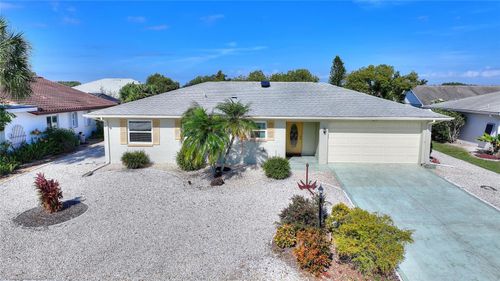 679 Fort Duquesna Dr, SUN CITY CENTER, FL, 33573-5148 | Card Image