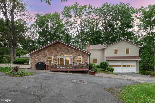 7653 Moyer Rd, HARRISBURG, PA, 17112-9081 | Card Image