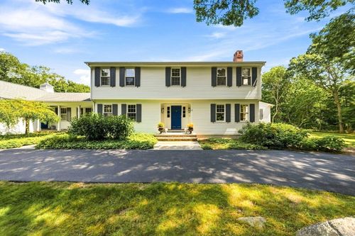 8 W Rockland Farm, Dartmouth, MA, 02748-3727 | Card Image