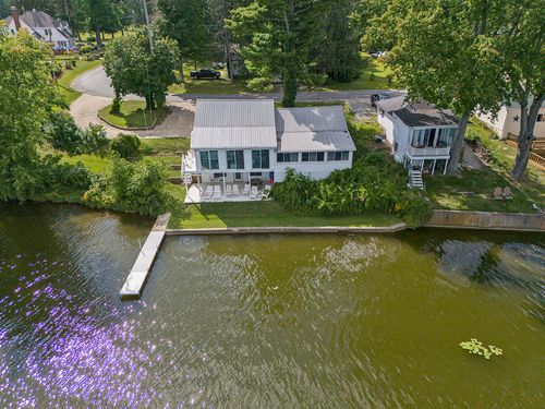 917 Elm St, Colon, MI, 49040-9339 | Card Image