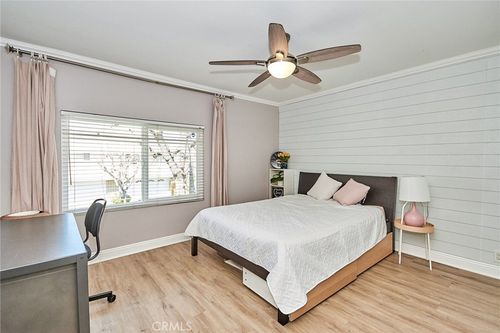 40 Eagle Pt, Irvine, CA, 92604-3352 | Card Image