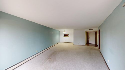 apt-125-2495 Canabury Dr, Little Canada, MN, 55117-1530 | Card Image