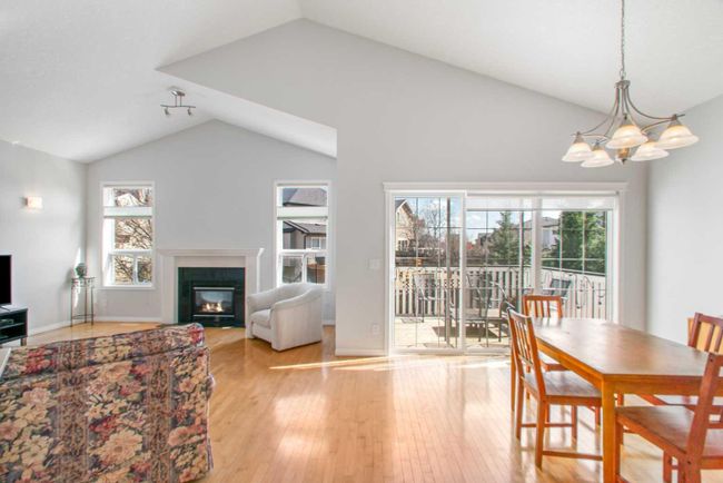 21 Everhollow Rise Sw, Home with 4 bedrooms, 3 bathrooms and 2 parking in Calgary AB | Image 10