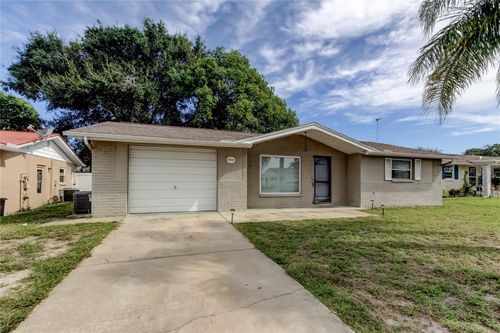7741 Hawthorn Dr, PORT RICHEY, FL, 34668-1718 | Card Image