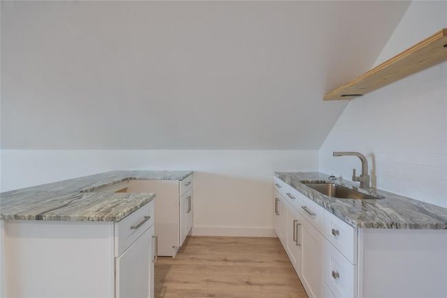 4 - 15603 E State Highway 29, Home with 1 bedrooms, 1 bathrooms and 100 parking in Buchanan Dam TX | Image 4