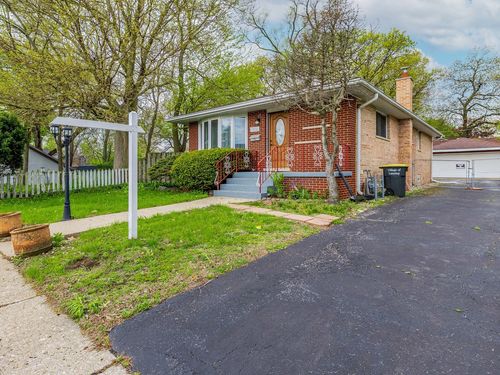 18136 Oakwood Ave, Lansing, IL, 60438-2244 | Card Image