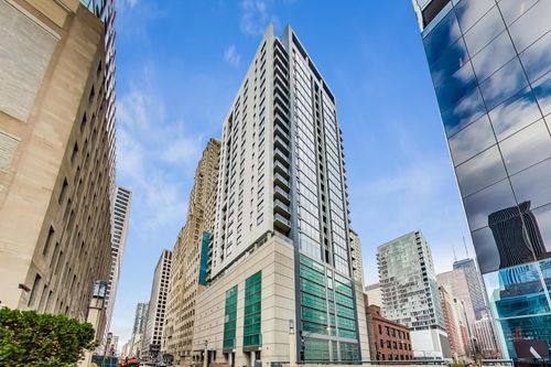 1005-160 E Illinois St, Chicago, IL, 60611-5390 | Card Image