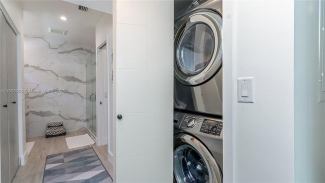 3020 Sw 2 Nd Ave, House other with 3 bedrooms, 2 bathrooms and null parking in Miami FL | Image 13