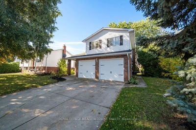 13 Thompson Dr, House other with 3 bedrooms, 2 bathrooms and 6 parking in Port Dover ON | Image 2