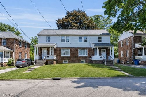422 5th St, Struthers, OH, 44471-1840 | Card Image