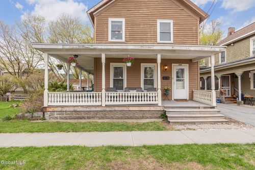 2 Katherine St, Glens Falls, NY, 12801-3839 | Card Image