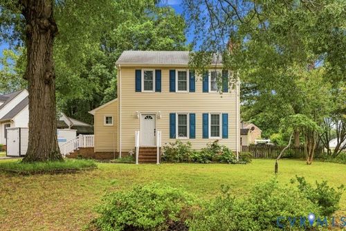 1306 Whitley Ct, Chester, VA, 23836-6262 | Card Image