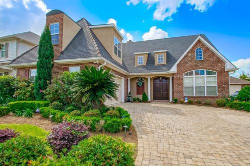 233 Cane Bayou Lane, Kenner, LA, 70065 | Card Image