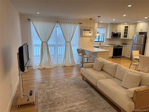 4bldg-404 Vista On The Lk, Carmel, NY, 10512-4606 | Card Image