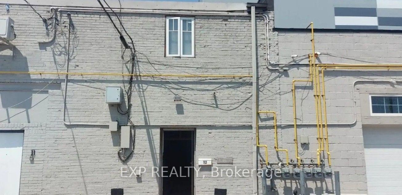 Commercial Lease in Toronto C11