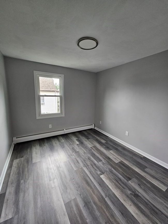 APT-4 - 434 Linden St, Condo with 3 bedrooms, 2 bathrooms and 2 parking in Fall River MA | Image 22