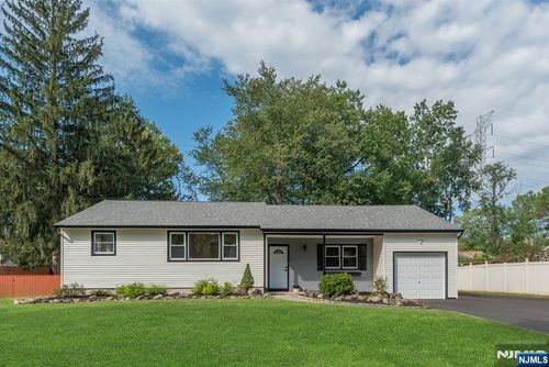38 Michael St, Piscataway, NJ, 08854-6076 | Card Image