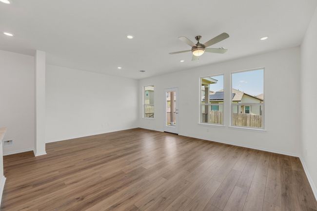201 Lucky Texan Rd, House other with 5 bedrooms, 4 bathrooms and 2 parking in Jarrell TX | Image 4