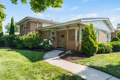 5016 W 107th St, Oak Lawn, IL, 60453-5126 | Card Image