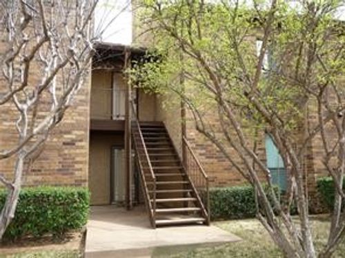 apt-1021-1909 Cloisters Dr, Arlington, TX, 76011-8886 | Card Image