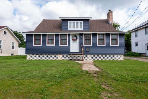 9 Vernon St, Rutland, VT, 05701-3004 | Card Image