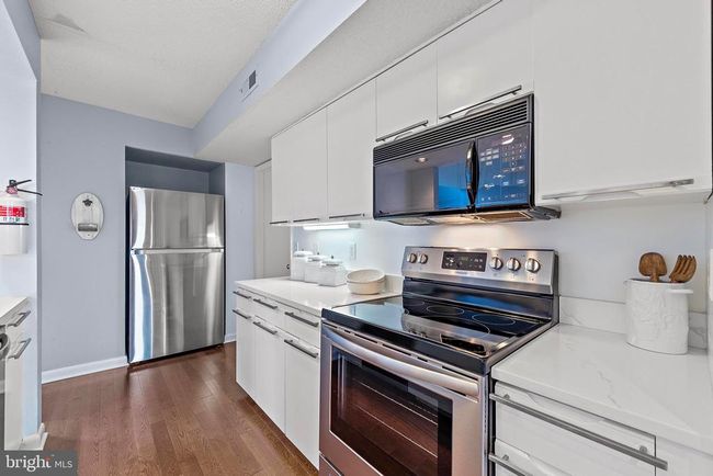 APT-8S - 420 8 Th St, Townhouse with 4 bedrooms, 2 bathrooms and null parking in BEACH HAVEN NJ | Image 32