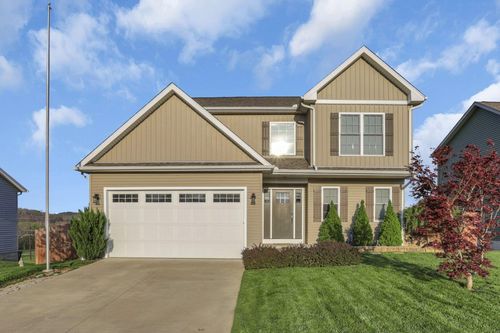 806 Hobart Ave, Logan, OH, 43138-2822 | Card Image