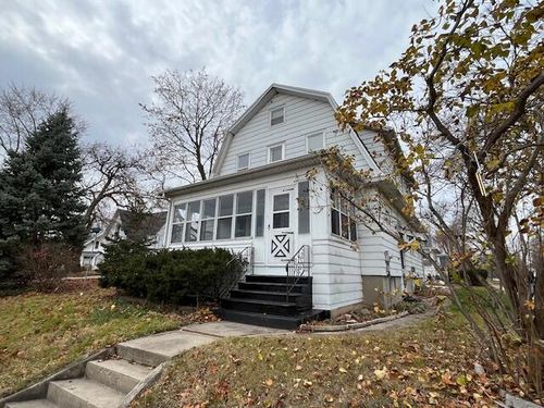 99 Robert St, Fort Atkinson, WI, 53538-1752 | Card Image