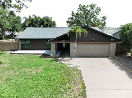 11525 Country Oaks Dr, TAMPA, FL, 33618-5318 | Card Image