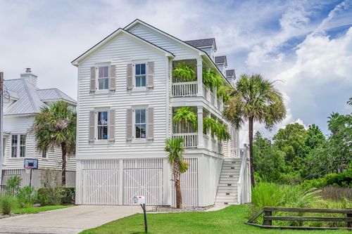 112 Middle St, Mount Pleasant, SC, 29464-5063 | Card Image