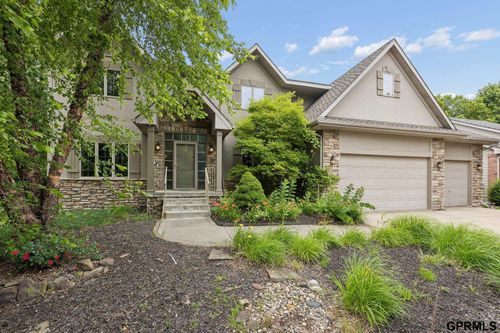 168 S 167th Street, Omaha, NE, 68118 | Card Image